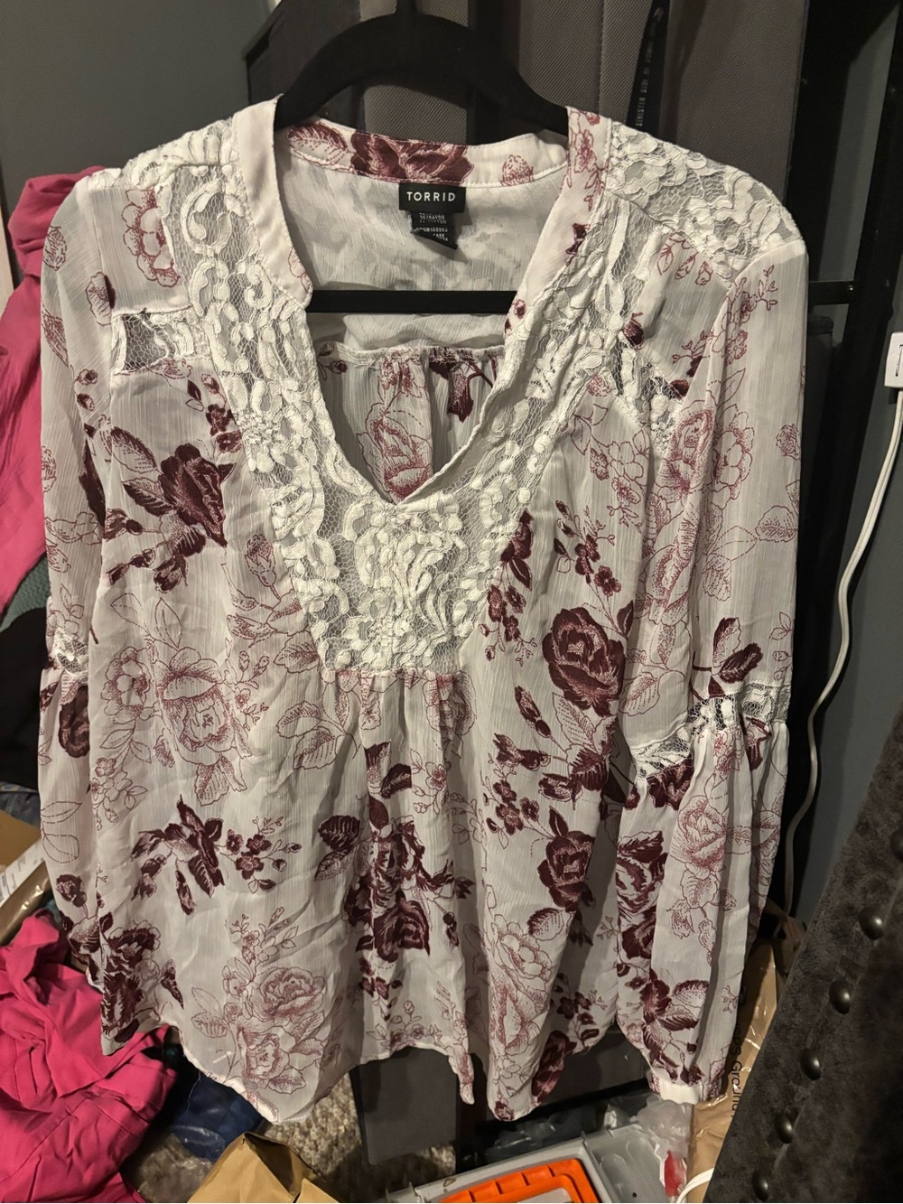 Torrid White & Burgundy Floral Lace-Trim Peasant Top size 2